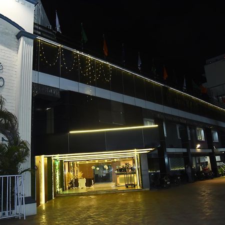 Hotel Mars Chennai Exterior photo