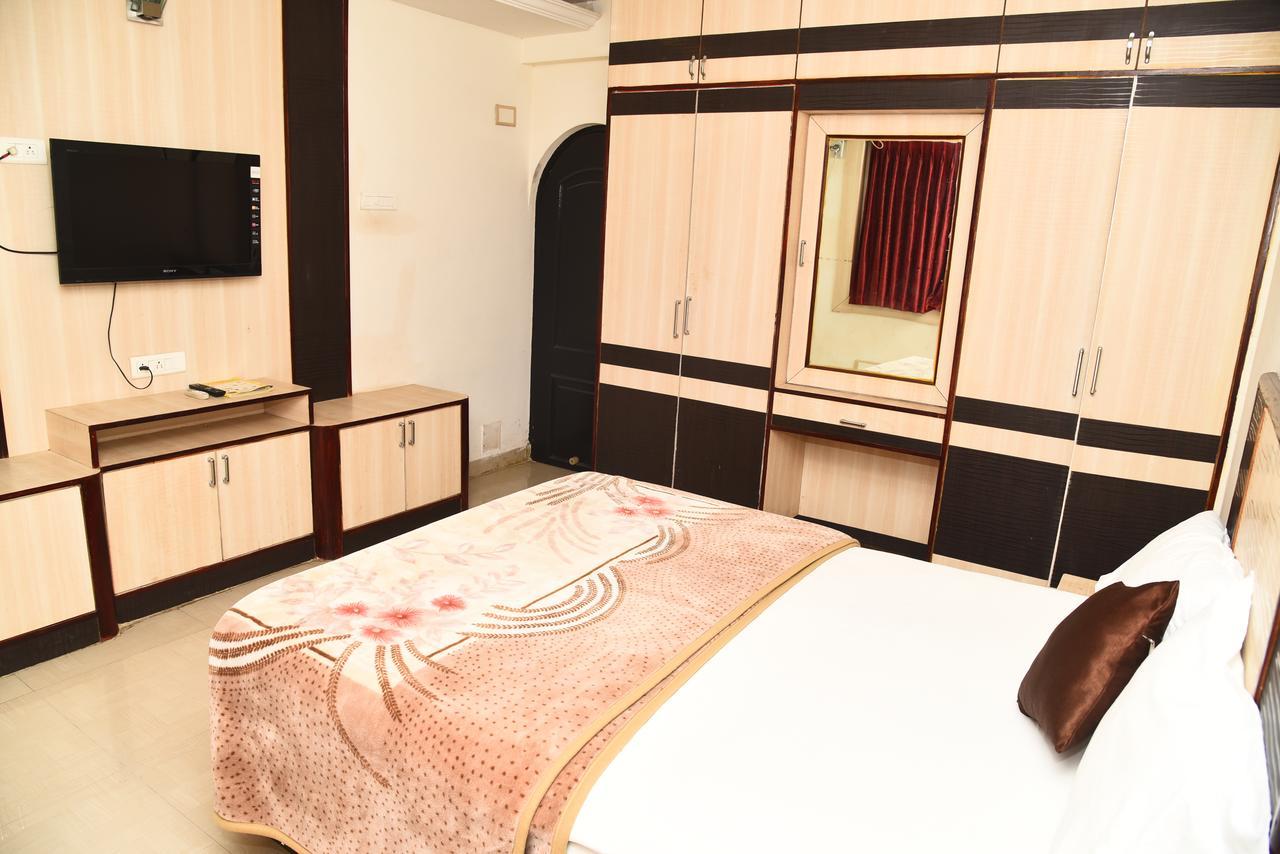 Hotel Mars Chennai Exterior photo