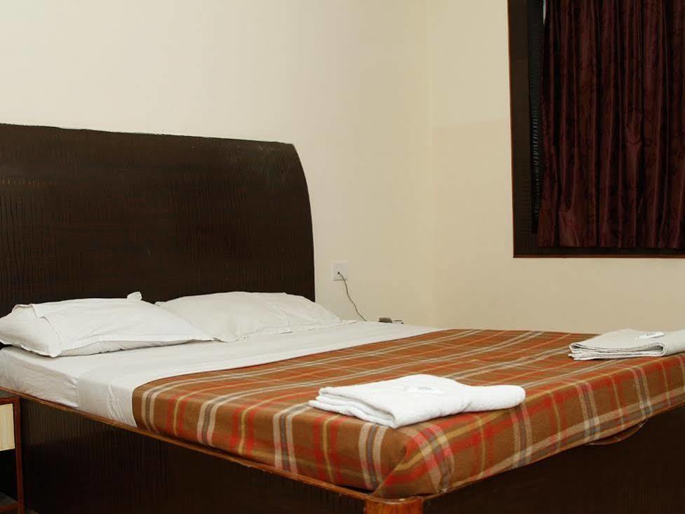 Hotel Mars Chennai Exterior photo