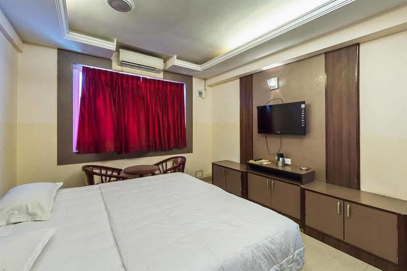Hotel Mars Chennai Exterior photo
