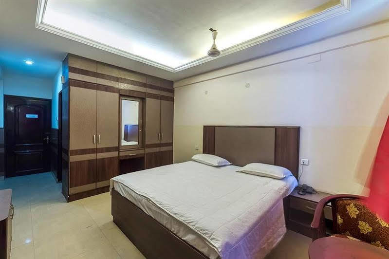 Hotel Mars Chennai Exterior photo